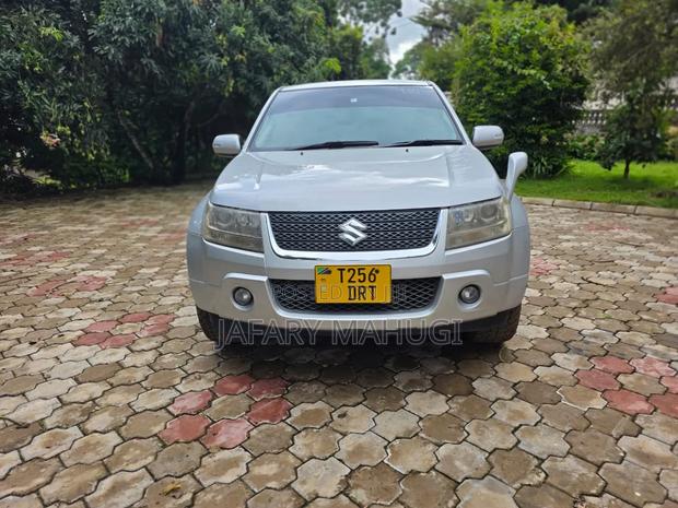 Suzuki Grand Vitara 2018 Gray