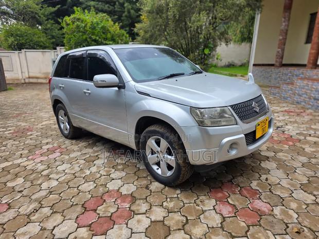 Suzuki Grand Vitara 2018 Gray