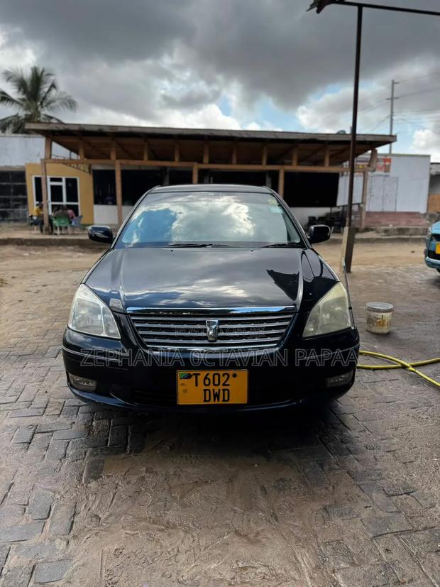 Toyota Premio 2005 Black