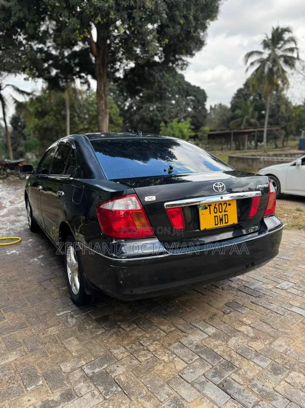 Toyota Premio 2005 Black