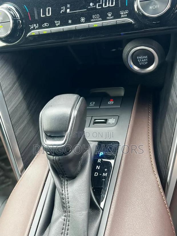 Toyota Harrier 2022 Black