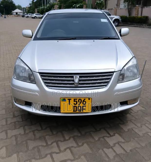 Toyota Premio 2004 Silver