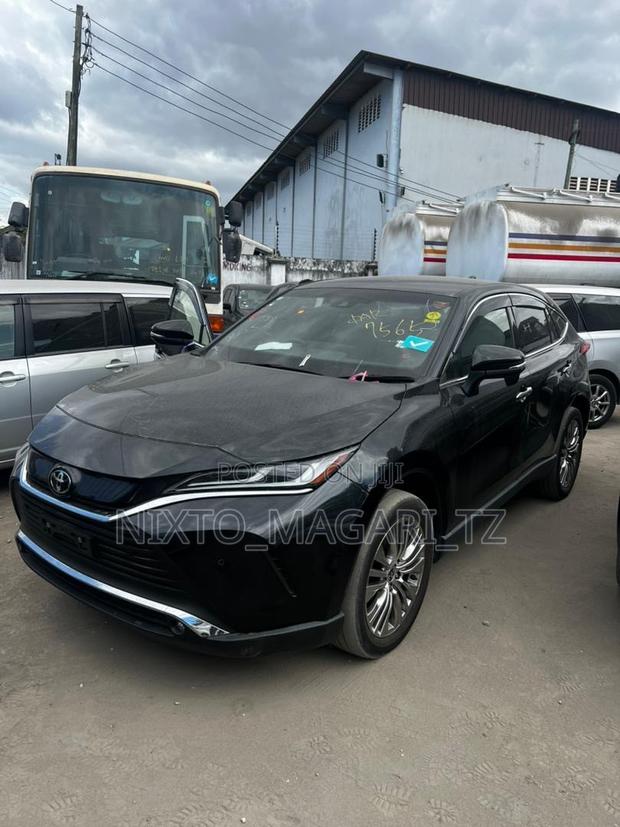 Toyota Harrier 2022 Black
