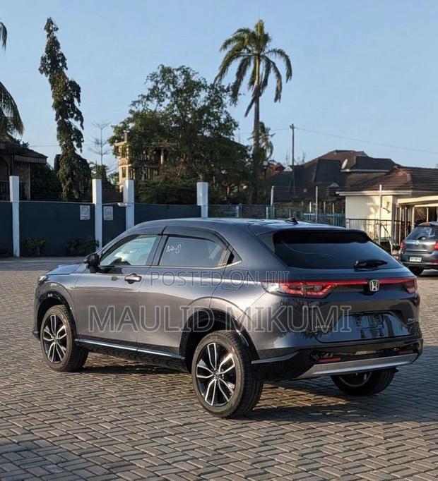 Honda Vezel 2021 Black