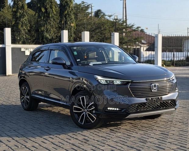 Honda Vezel 1.5 Hybrid 4WD 2021 Gray