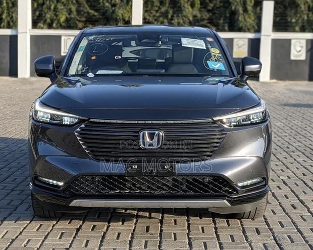 Honda Vezel 1.5 Hybrid 4WD 2021 Gray