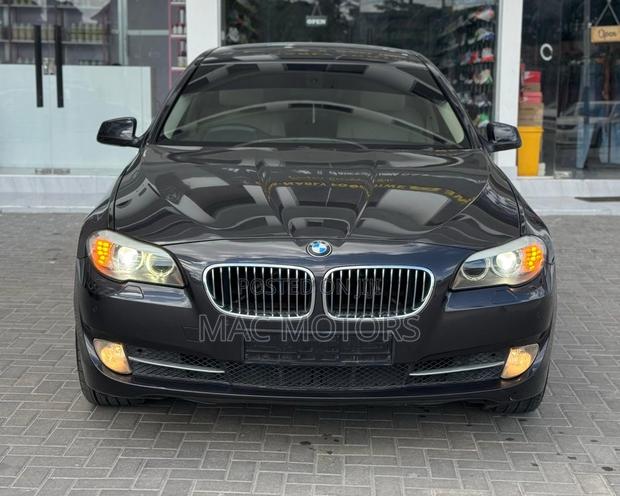 BMW 523i 2013 Gray