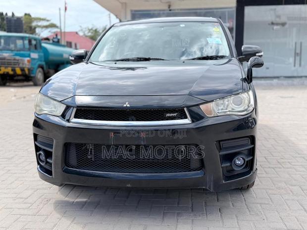 Mitsubishi Outlander 2011 Black