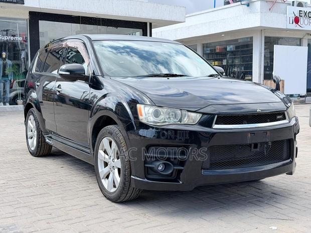Mitsubishi Outlander 2011 Black