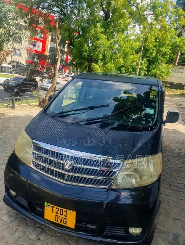 Toyota Alphard 2004 Black