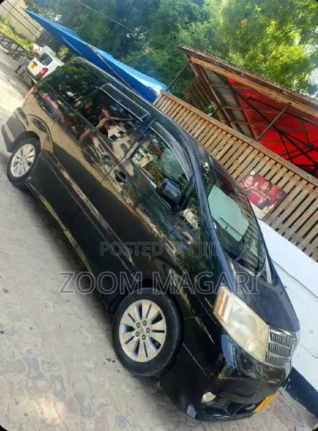 Toyota Alphard 2004 Black