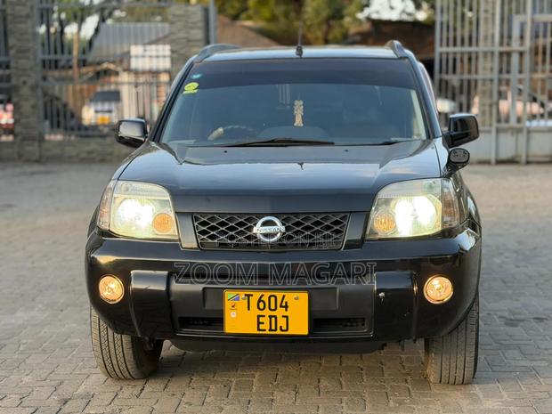 Nissan X-Trail 2004 Black