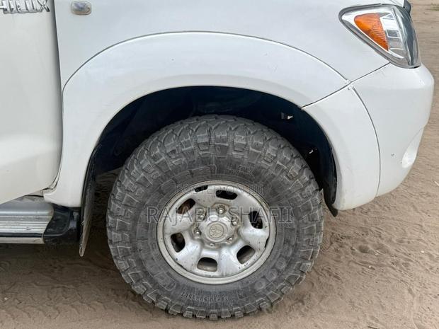 Toyota Hilux 2008 White