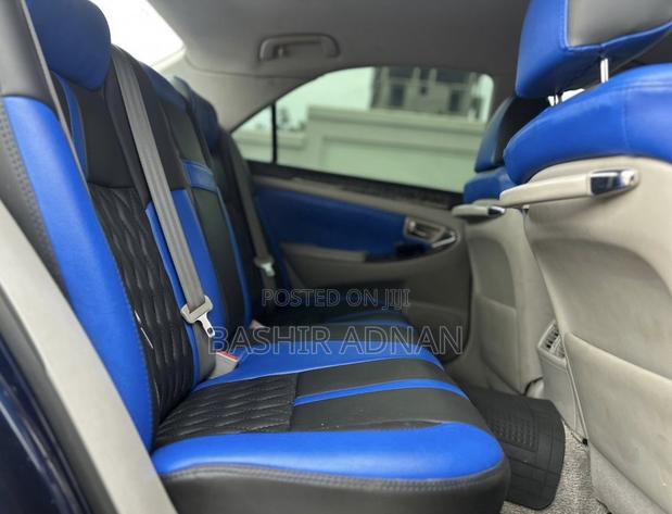 Toyota Crown Royale 2005 Blue