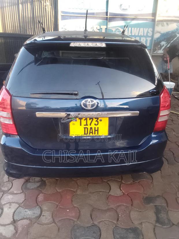 Toyota Wish 2003 Blue
