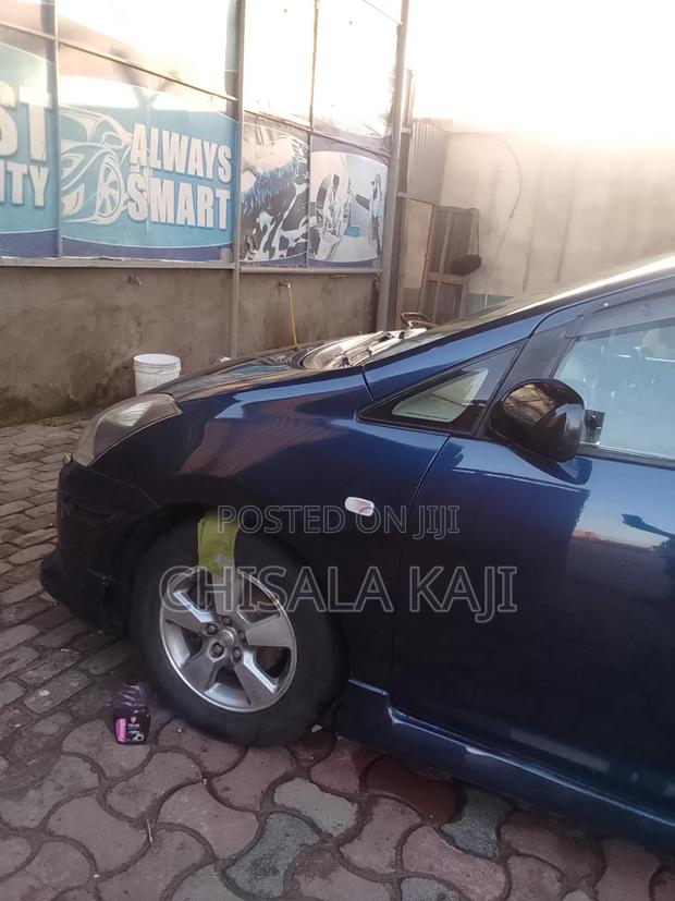 Toyota Wish 2003 Blue