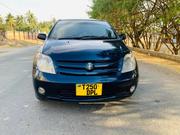 Toyota IST 2005 Black for sale