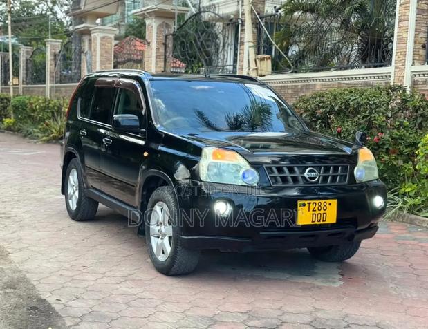 Nissan X-Trail 2010 Black