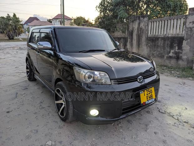 Toyota Corolla Rumion 2009 Black