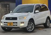 Toyota RAV4 Automatic 2000 White for sale