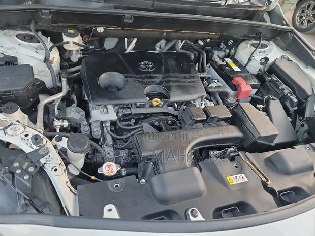 Toyota Harrier 2021 White