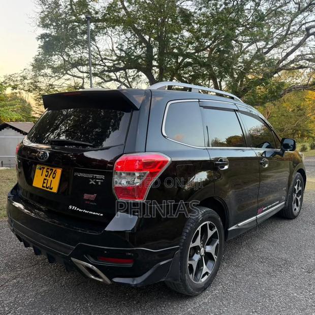 Subaru Forester 2014 Black