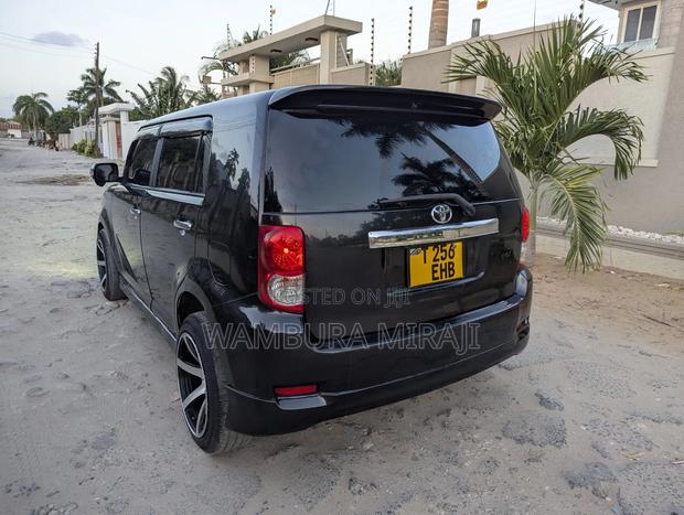 Toyota Corolla Rumion 2007 Black