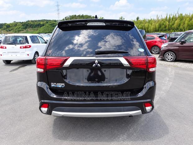 Mitsubishi Outlander 2.0 PHEV AWD 2016 Black