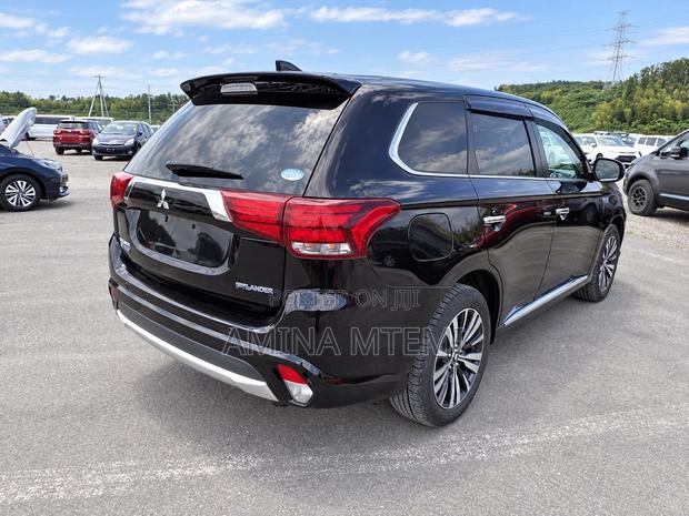 Mitsubishi Outlander 2.0 PHEV AWD 2016 Black