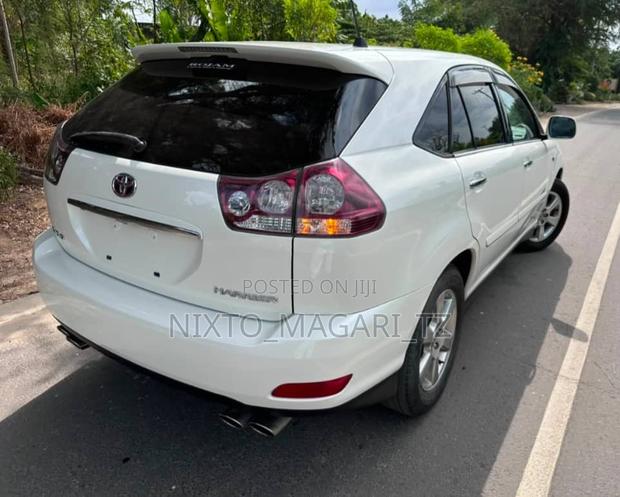 Toyota Harrier 2007 White