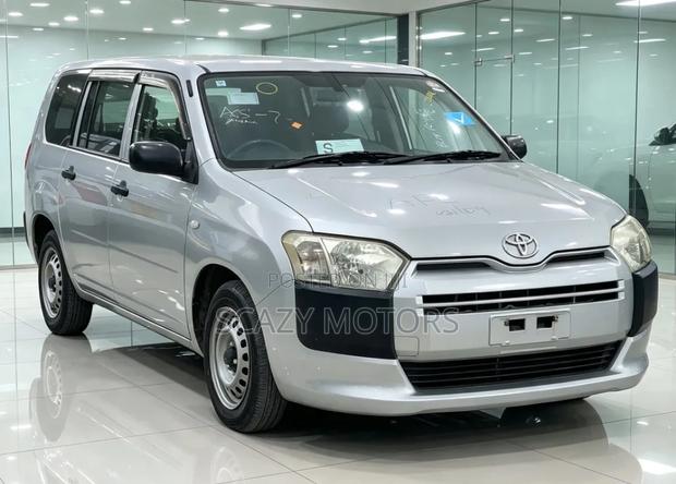 Toyota Succeed 2015 Silver