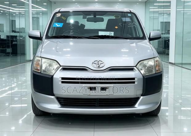 Toyota Succeed 2015 Silver