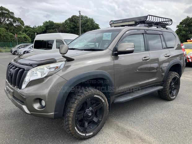 Toyota Land Cruiser Prado 2015 Gray