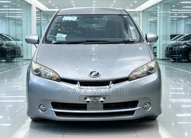 Toyota Wish 2009 Silver