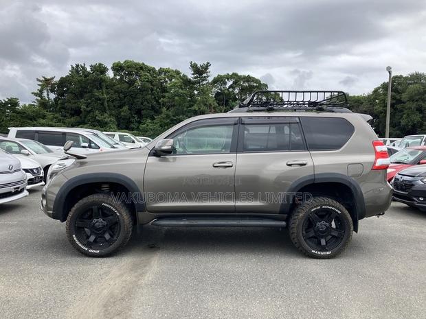 Toyota Land Cruiser Prado 2015 Gray