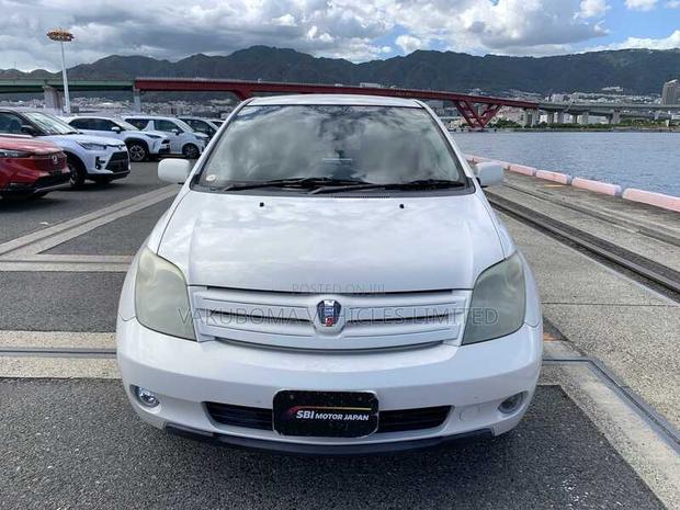 Toyota IST 2002 Pearl