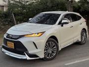 Toyota Harrier 2.0 2021 White for sale