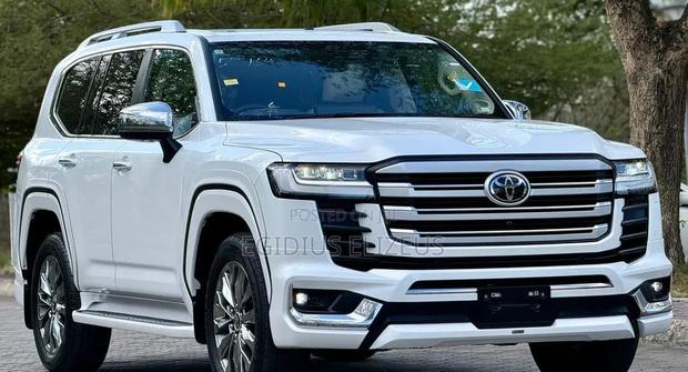 New Toyota Land Cruiser 2025 Gray