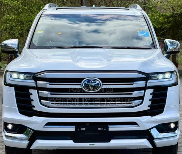 New Toyota Land Cruiser 2025 Gray