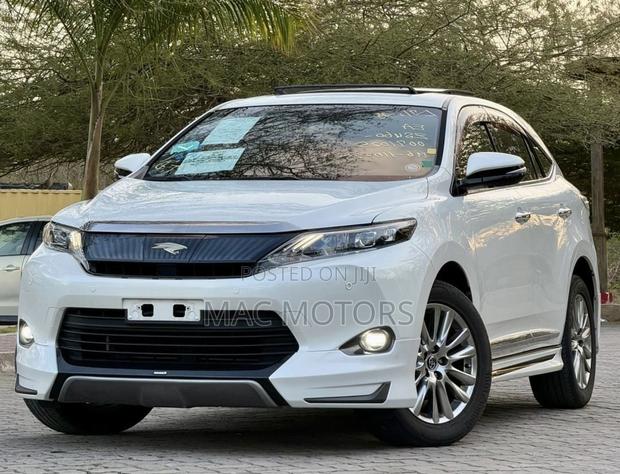 Toyota Harrier 2.0 2015 White