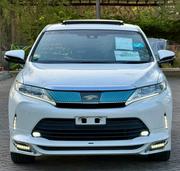 Toyota Harrier 2.0 2017 White for sale