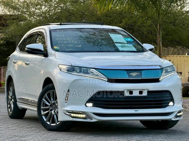 Toyota Harrier 2.0 2017 White