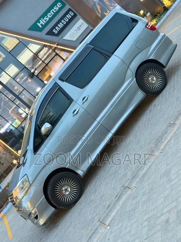 Toyota Alphard 2004 Silver
