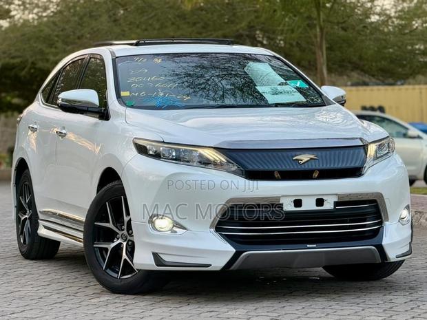 Toyota Harrier 2.0 2016 White
