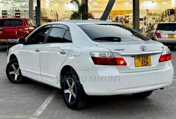 Toyota Premio 2009 White