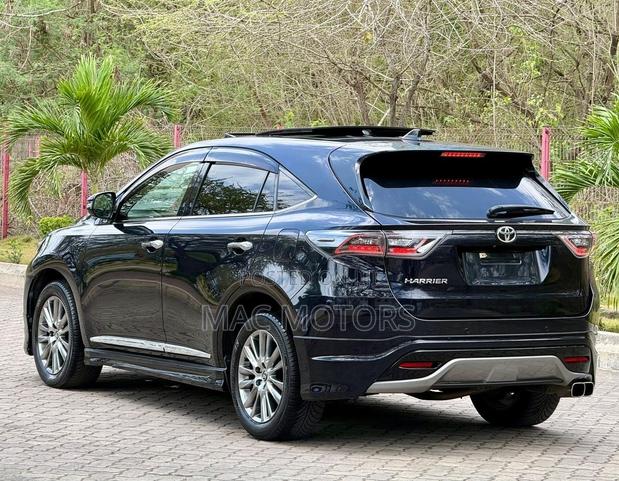 Toyota Harrier 2.0 2014 Blue
