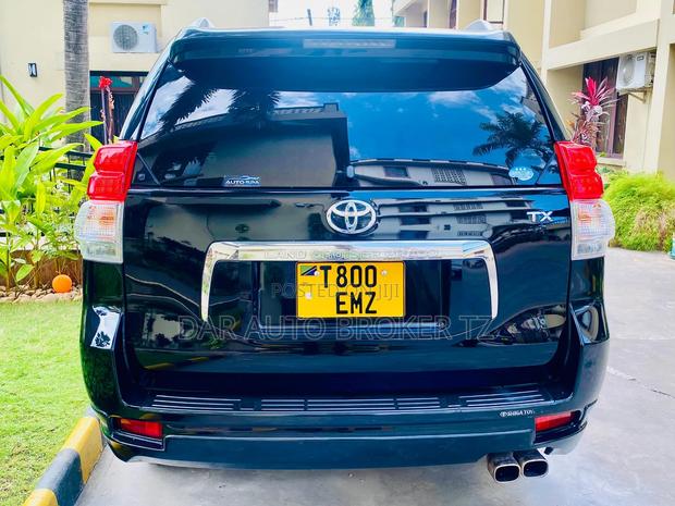 Toyota Land Cruiser Prado 2010 Black