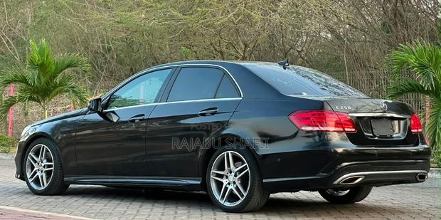 Mercedes-Benz E250 2013 Black