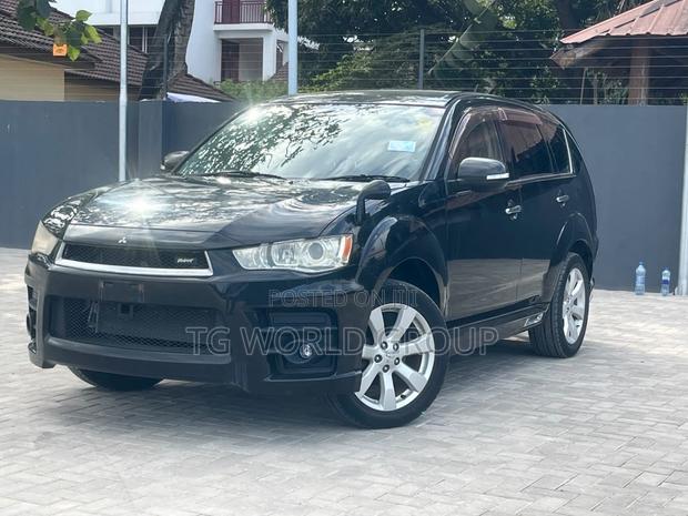 Mitsubishi Outlander 2010 Black