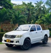 Toyota Hilux 2012 White for sale